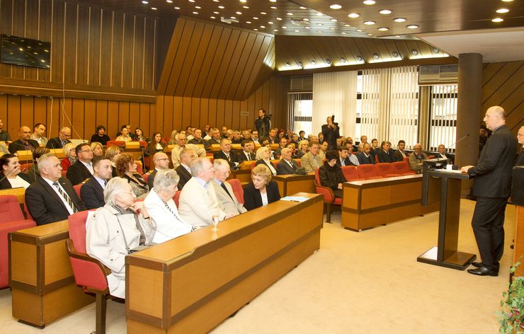 Sa komemoracije Dajani Bekli u Skupštini grada Foto: R. Hadžić Thumbnail
