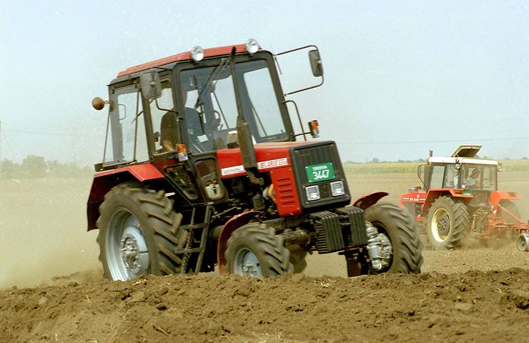 Za manje povreda i stradanja vozača Zahtevi za dodelu zaštitnog rama za traktore do 8. decembra! Evo kako da konkurišete