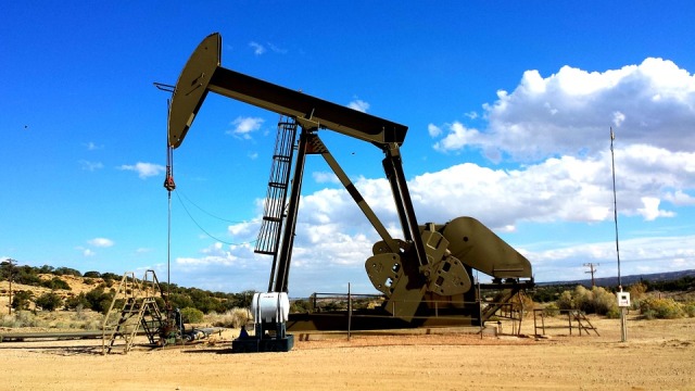 Cene nafte pale više od 2,0 posto