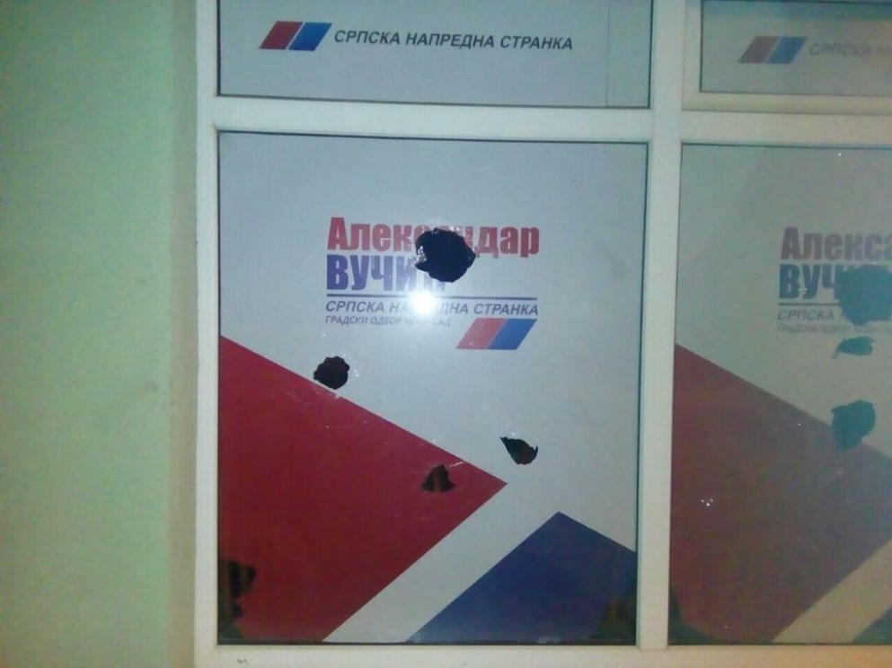 е