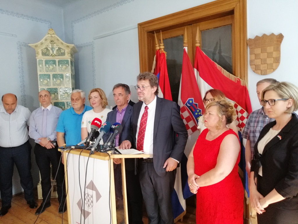 http://hrvatski-fokus.hr/wp-content/uploads/2020/10/IMG_20190615_145851_1.jpg