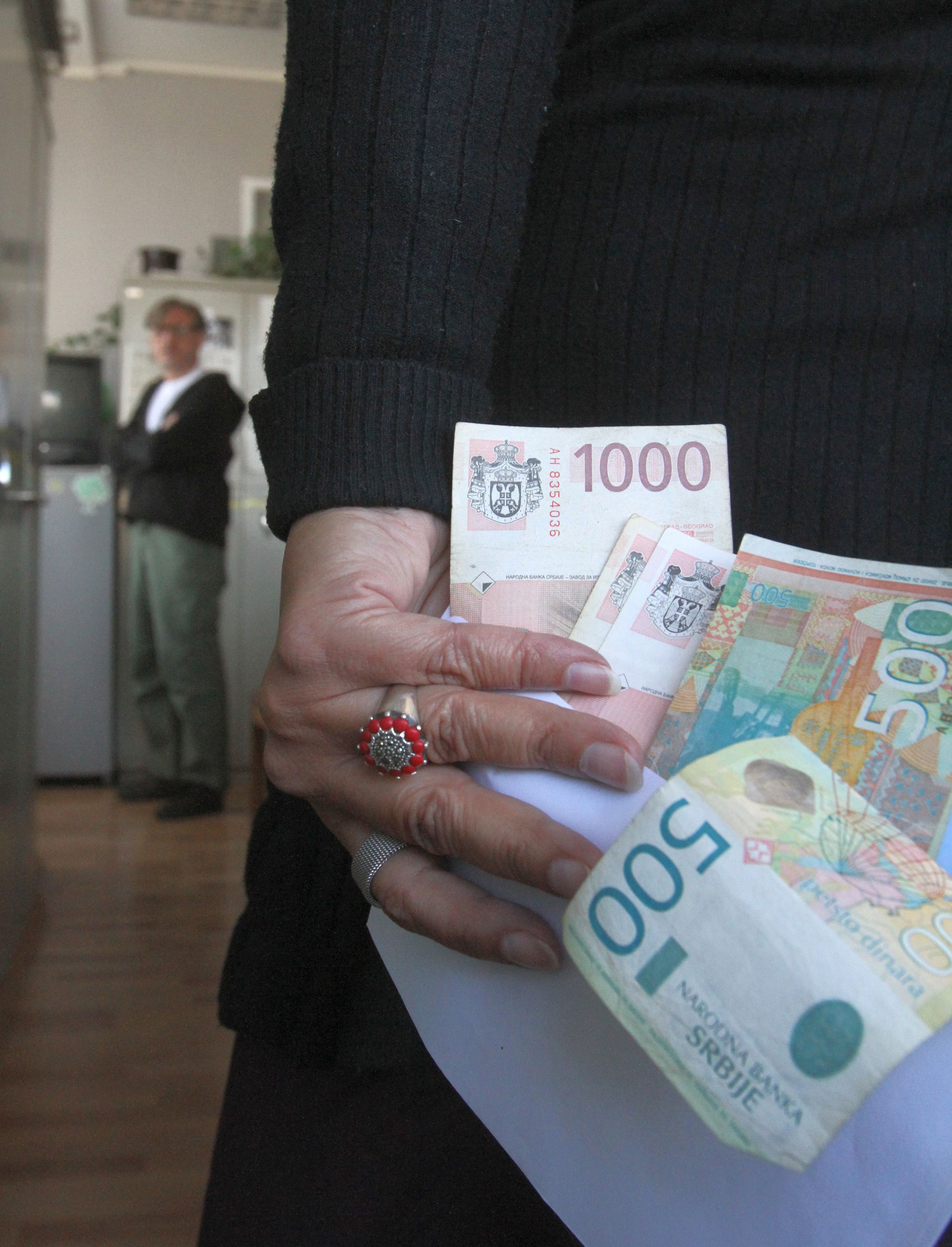 Zavod za statistiku: Prosečna neto plata 84.227 dinara