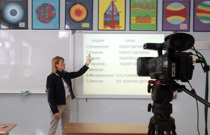 Почело учење на даљину, часови на РТС од 8 сати | Dnevnik