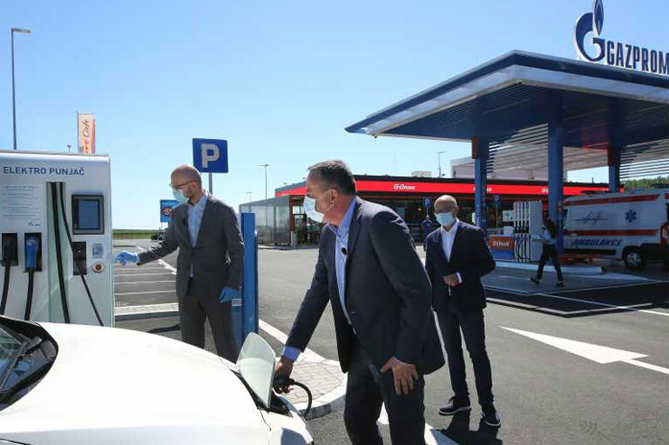 Otvorena nova NIS-ova benzinska stanica na auto-putu NS-BG