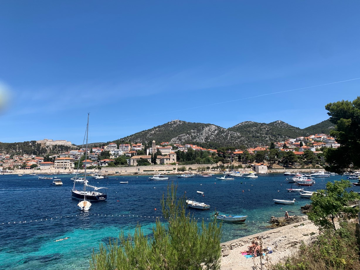 Seks hvar