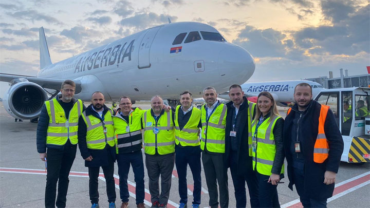 Kompanija „Menzies aviation“ preuzela zemaljsko opsluživanje aviona Er Srbije: Prvi jutarnji talas bez kašnjenja