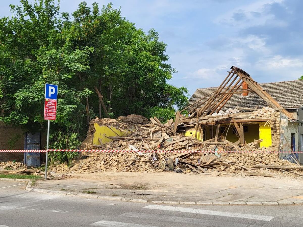 УКЛОЊЕН ПОРОДИЧНИ ДОМ МИЛЕВЕ МАРИЋ АЈНШТАЈН У РУМИ, АЛИ Уместо трошне ...