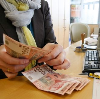 U Srbiji povećan izvos kredita Evo koliko građani duguju bankama