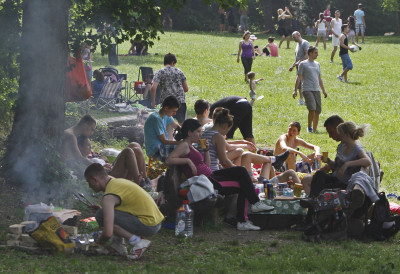 NIŠTA OD PRVOMAJSKOG URANKA, STIŽE ZAHLAĐENjE, PREDVIĐA MARKO ČUBRILO: Posle sunca, stižu hladni dani, PA ČAK I MRAZ