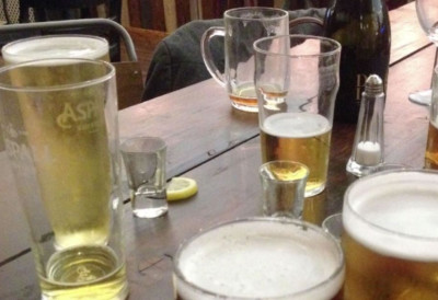 КАЗАНИ ОДЛАЗЕ У ПЕНЗИЈУ? Потрошња домаће ракије у Бугарској и даље опада! Ево шта се дешава, познати „КРИВЦИ“