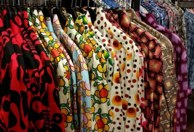 ТОКСИЧНЕ СУПСТАНЦЕ ОТКРИВЕНЕ У ШЕЈНОВОЈ ОДЕЋИ Фталати и водоотпорне хемикалије повезани са неколико болести и поремећаја