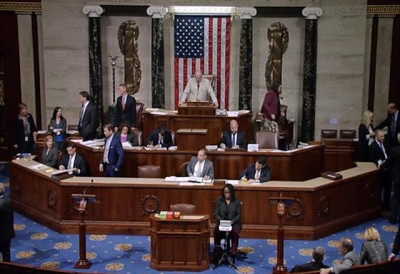 ТРАМП ПОБЕСНЕО НА РЕПУБЛИКАНЦЕ! У Сенату изгласали резолуцију о ратним овлашћењима ЖЕЛЕ ОГРАНИЧЕЊЕ ВОЈНИХ АКЦИЈА