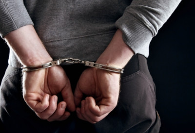 ОПТУЖЕН ЗА 56 СЕКСУАЛНИХ НАПАДА Са још пет мушкараца СИЛОВАО и бившу супругу