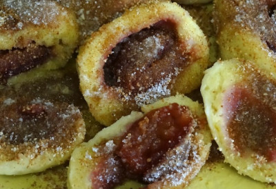 У жестокој конкуренцији нашао се и ЈЕДАН СРПСКИ СЛАТКИШ Гомбоце или кнедле, није ни важно! Омиљена посластица Срба на листи најбоље хране за 2026!