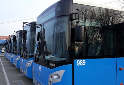 ИЗМЕНА АУТОБУСКИХ ТРАСА У НОВОМ САДУ Више аутобуских линија мења путању због постављања крана