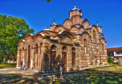 ПЕТКОВИЋ О СКИДАЊУ СРПСКИХ ЗАСТАВА У ГРАЧАНИЦИ: Курти наставља са кршењем прва Срба