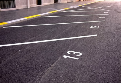 ВАЖНА ВЕСТ ЗА СТАНОВНИКЕ ПЕТРОВАРАДИНА! ПАРКИНГ У БЛОКУ ОСАМ УЛАЗИ У СИСТЕМ НАПЛАТЕ За станаре месечна карта коштаће 300 динара