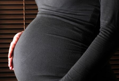 НЕДОПУСТИВО! Трудници тражили новац за обраду трудничког боловања ЕВО ШТА КАЖЕ ЗАКОН