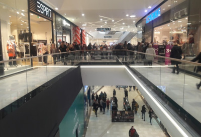 КАКО НОВИ САД РАДИ ТОКОМ ПРАЗНИКА? Измењено радно време установа, продавница и тржних центара од 31. децембра до 7. јануара