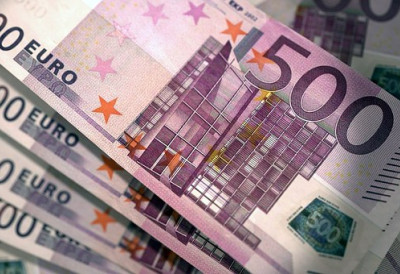 ТАМАН ПОМИСЛИТЕ ДА ВАМ ПЛАТА НИЈЕ БЕДНА А ево колико зарађују најбогатији у Србији  ОД НЕКИХ ЦИФРИ ЋЕ ВАМ СЕ ЗАВРТЕТИ У ГЛАВИ