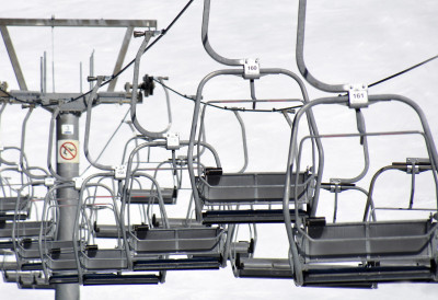 (ФОТО/ВИДЕО) Несрећа на жичари у Италији КАБИНЕ СЕ СУДАРИЛЕ, ПУТНИЦИ ПОВРЕЂЕНИ Евакуисано 100 особа, међу њима и деца