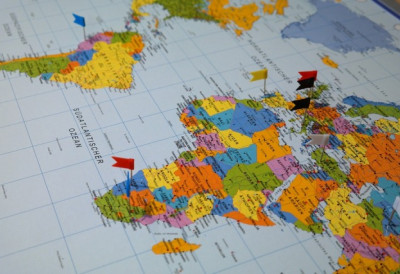 „МАТЕМАТИЧКИ НОСТРАДАМУС 21. ВЕКА“ НАЈАВЉУЈЕ 2026: Да ли следи нова подела света? ЕВО ДЕТАЉА, СВЕ ЈЕ ПРОРАЧУНАО