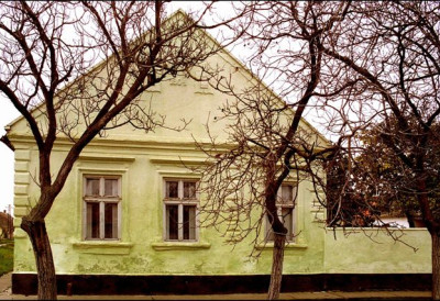 ИДЕМО НА СЕЛО! Влада Србије управо усвојила сјајну уредбу, држава дели новац за куповину сеоских кућа ЕВО КО СВЕ МОЖЕ ДА КОНКУРИШЕ И КОЛИКО НОВЦА СЕ БЕСПОВРАТНО ДОБИЈА