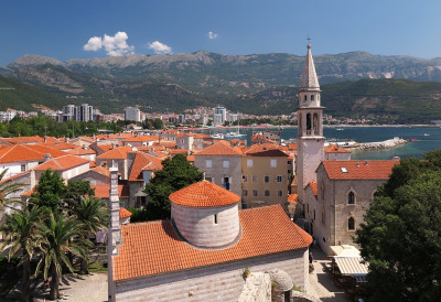 ИМА ЖРТАВА Град блокиран након пуцњаве у Будви НЕЗВАНИЧНО, СМРТНО СТРАДАЛА ЈЕДНА ОСОБА