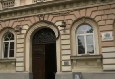 ДИРЕКТОРИМА ГИМНАЗИЈА СТИГЛО УПОЗОРЕЊЕ Министарство подсећа на законске обавезе