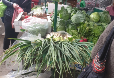 ПИЈАЧНИ ПРОДАВЦИ МОГУ ДА ОДАХНУ Још годину дана без ове обавезе