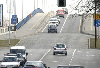 КОЛАПС НА ВАРАДИНСКОМ МОСТУ Судар изазвао велике гужве ка Петроварадину