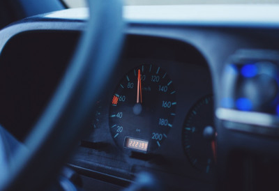 САОБРАЋАЈНА ПОЛИЦИЈА У АКЦИЈИ Пет незгода, више стотина прекршаја - за воланом и пијани и дрогирани возачи