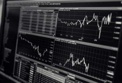 ВОЛСТРИТ У МИНУСУ Инвеститори забринути за будућност сектора вештачке интелигенције