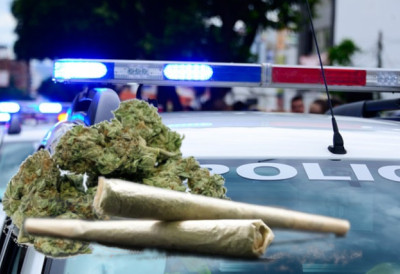 ПРОДАВАО ДРОГУ МАЛОЛЕТНИКУ Зрењанинац завршио у притвору због десетак грама марихуане