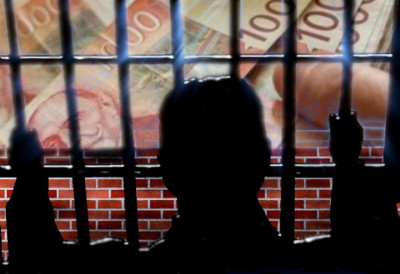 БИВШИ ПОСЛАНИК ИЗА РЕШЕТАКА Осуђен због умешаности у велики скандал!