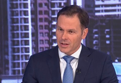 (ФОТО) „Нуди се лака и брза зарада“ ПОЈАВИЛА СЕ РЕКЛАМА НА ФЕЈСБУКУ С ЛИКОМ СИНИШЕ МАЛОГ! Министар упозорио: Реч је о ПРЕВАРИ, будите ОПРЕЗНИ