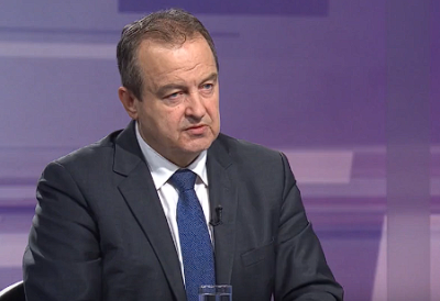 "ПРЕДСТАВЉАМ ВАМ ПУКОВНИКА ПОЛИЦИЈЕ" Због објава на друштвеним мрежама Дачић објавио фотографију заменице шефа кабинета министра