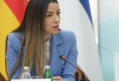 Министарка Месаровић поводом Дана сећања на жртве злочина геноцида: "Чуваћемо достојанство невино пострадалих"