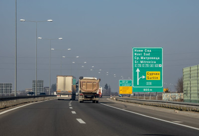 ХАОС НА ПУТЕВИМА ПРЕД УСКРС АМСС апелује на возаче, ПРИПРЕМИТЕ СЕ НА КОЛОНЕ АУТОМОБИЛА