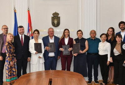 Nova naložba v Srbiji bo ustvarila 2.800 delovnih mest, v petih letih pa bo vložila 950 milijonov evrov