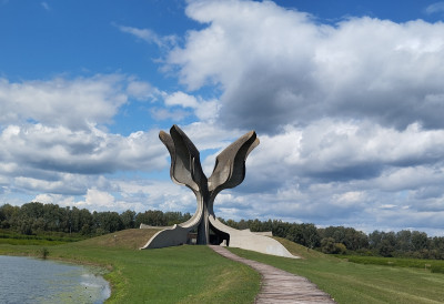 Кнут Фловик Тхоресен: Убијање Јасеновачких жртава по други пут (ВИДЕО)