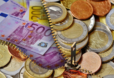 ПРОСЕЧНА СЕПТЕМБАРСКА НЕТО ПЛАТА У ХРВАТСКОЈ 1.456 € Највиша у сектору авио-превоза