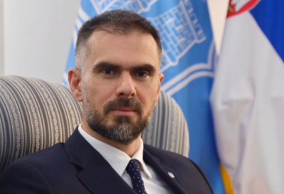 "ИНСТРУИШУ ДЕЦУ ДА СУТРА БОЈКОТУЈУ НАСТАВУ" Градоначелник Новог Сада Мићин апеловао на родитеље: "Не дозволите да ваша деца буду злоупотребљена"