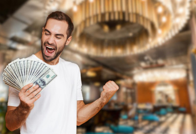 ОВО СУ РИТУАЛИ ЗА ПРИВЛАЧЕЊЕ НОВЦА Зелена новчаница, праве речи и енергија богатства стиже у ваш дом