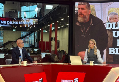 "МОЛИМ ДИЈАНУ ХРКУ, КАО ШТО САМ МОЛИО МРДИЋА, ДА ПРЕКИНЕ ШТРАЈК ГЛАЂУ" Лидер СНС Вучевић јасан: "Добро је да је председник разговарао с њом"