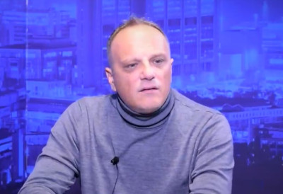 "Мајка ми је умрла на рукама, постао сам бескућник и развео се" НАШ ГЛУМАЦ ОТКРИО БОЛНЕ ДЕТАЉЕ ИЗ ДЕТИЊСТВА "Тукла ме је два сата, тукла је као Свети Илија""