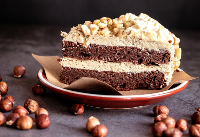 ЛЕШНИК, ЧОКОЛАДА И КЕКС Посна посластица која обара с ногу и најизбирљивије!