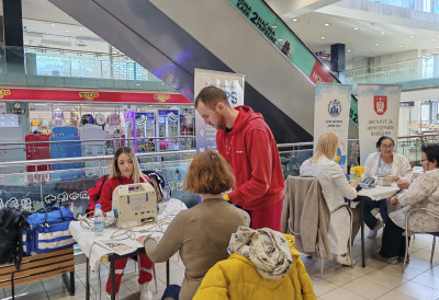 ОБЕЛЕЖЕН СВЕТСКИ ДАН БОРБЕ ПРОТИВ ДИЈАБЕТЕСА Шећерна болест не бира године СВЕ ВИШЕ ОБОЛЕЛЕ ДЕЦЕ