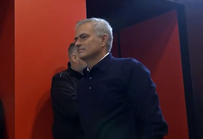 ”ПОСЕБНИ” ОСТАВИО МУКУ ФЕНЕРУ: Турци још отплаћују милионе за отказ Мурињу ОТКРИВЕНО КОЛИКО