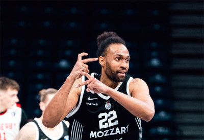 "ШТА ЈЕ СА ЗОРАНОМ САВИЋЕМ, ЗНА СЕ ШТА ЈЕ ЊЕГОВ ПОСАО" Некадашњи тренер критикује управу Партизана